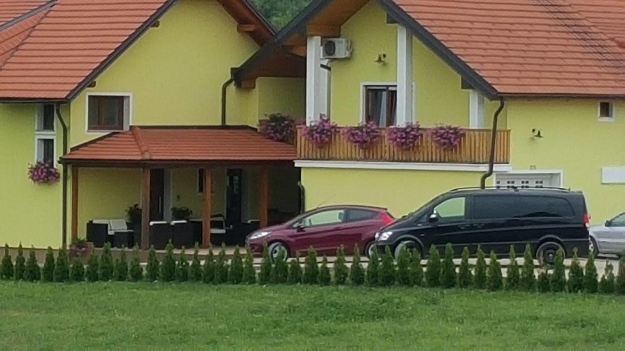 House Tina Ξενοδοχείο Grabovac  Εξωτερικό φωτογραφία