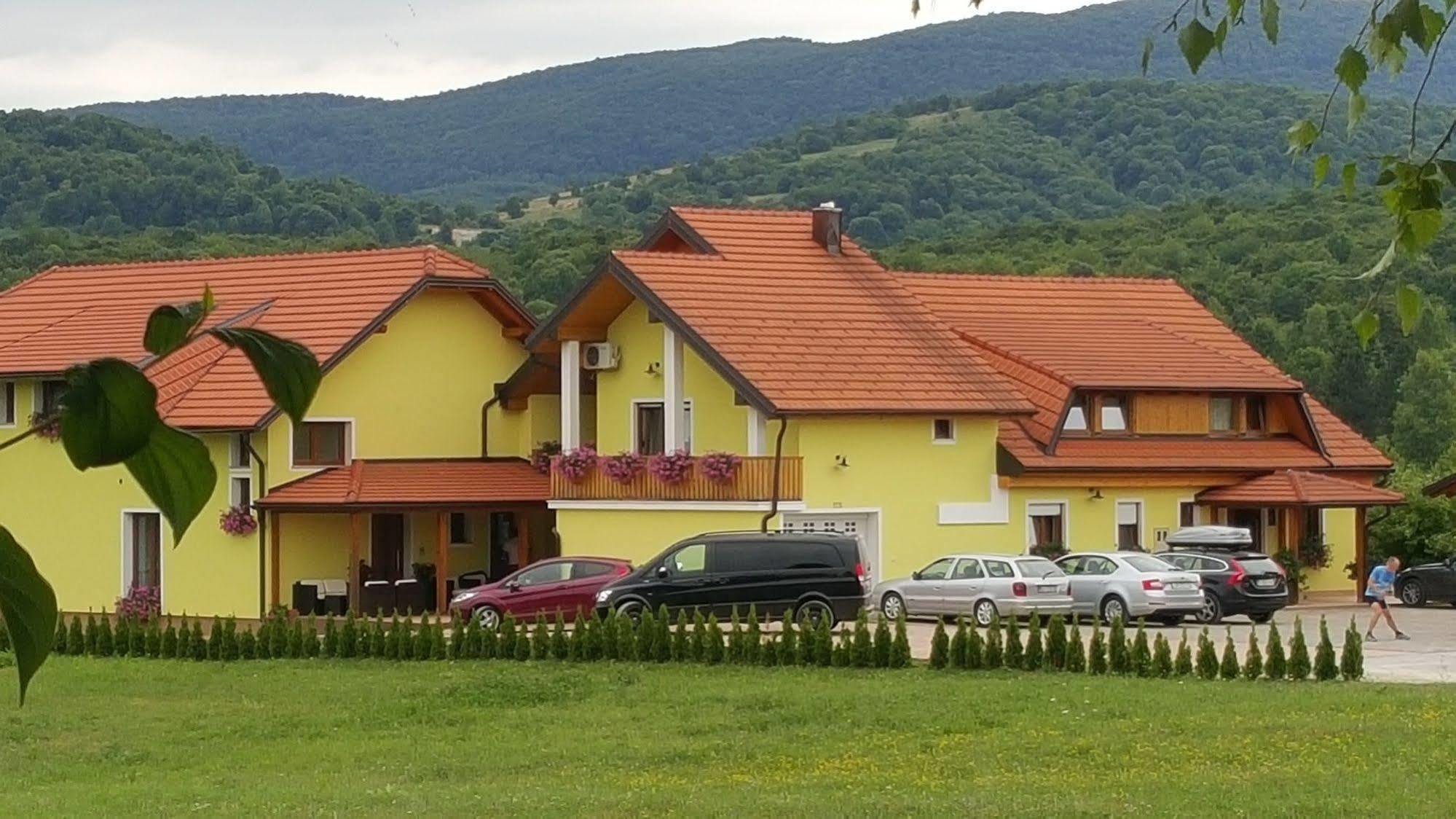 House Tina Ξενοδοχείο Grabovac  Εξωτερικό φωτογραφία